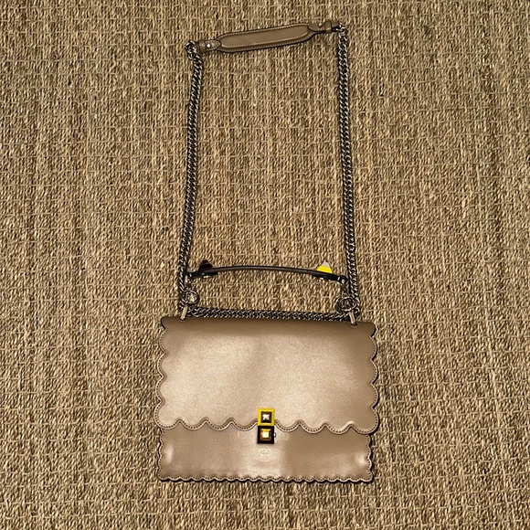 Fendi Vitello Liberty Scalloped Studded Kan Bag - Picture 2 of 7